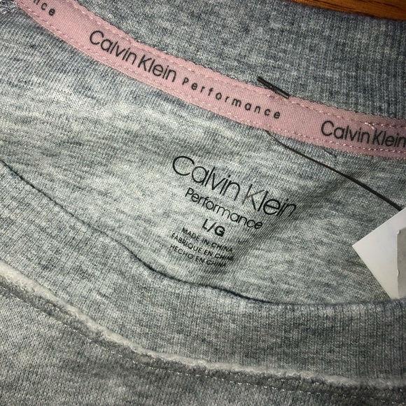 Calvin Klein Performance Crewneck - Picture 2 of 2